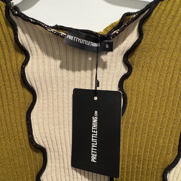 PrettyLittleThing Ribbed Top - Picture 5 of 6